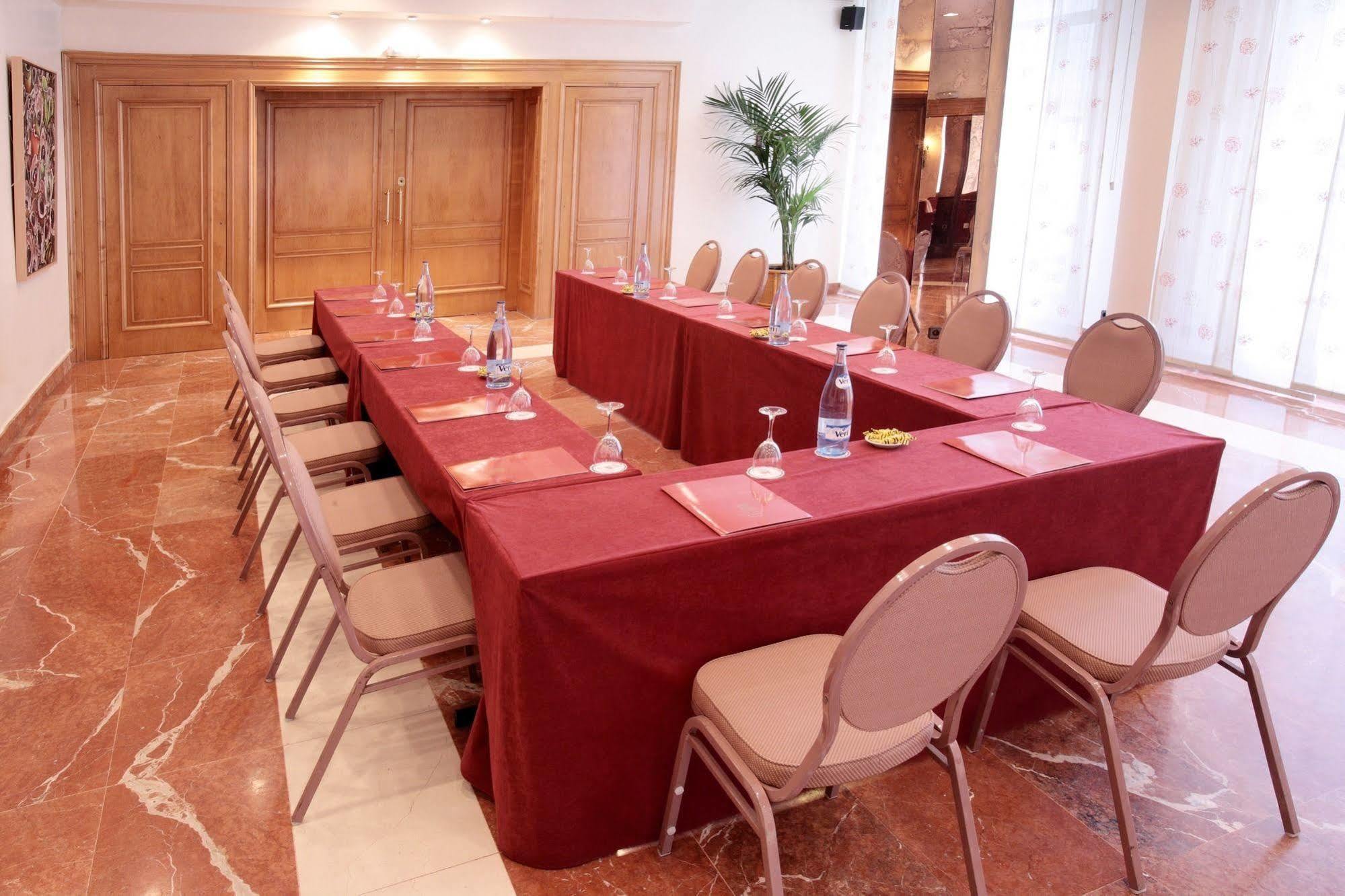 Regencia Colon Hotel Barcelona Ngoại thất bức ảnh