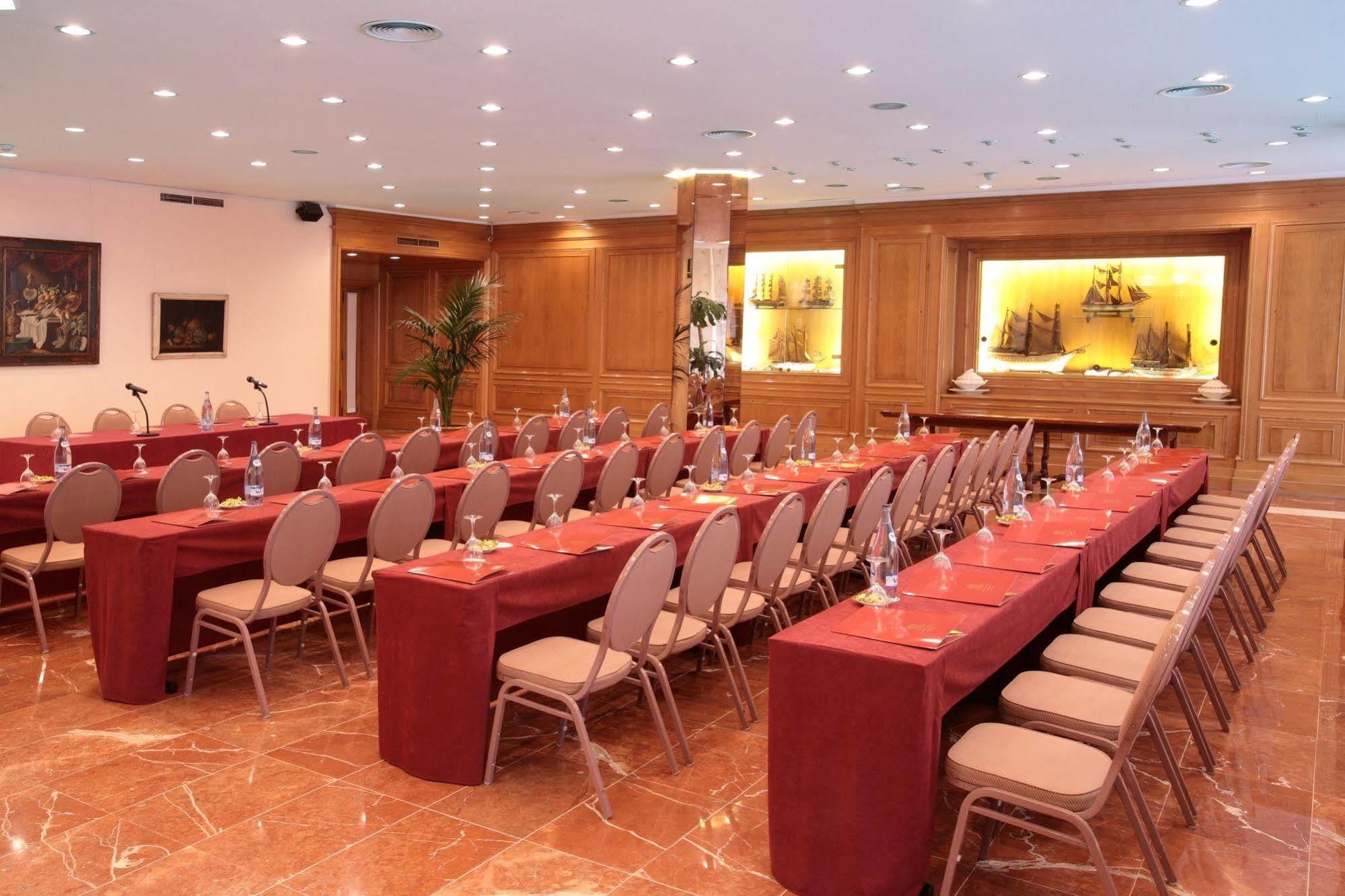 Regencia Colon Hotel Barcelona Ngoại thất bức ảnh