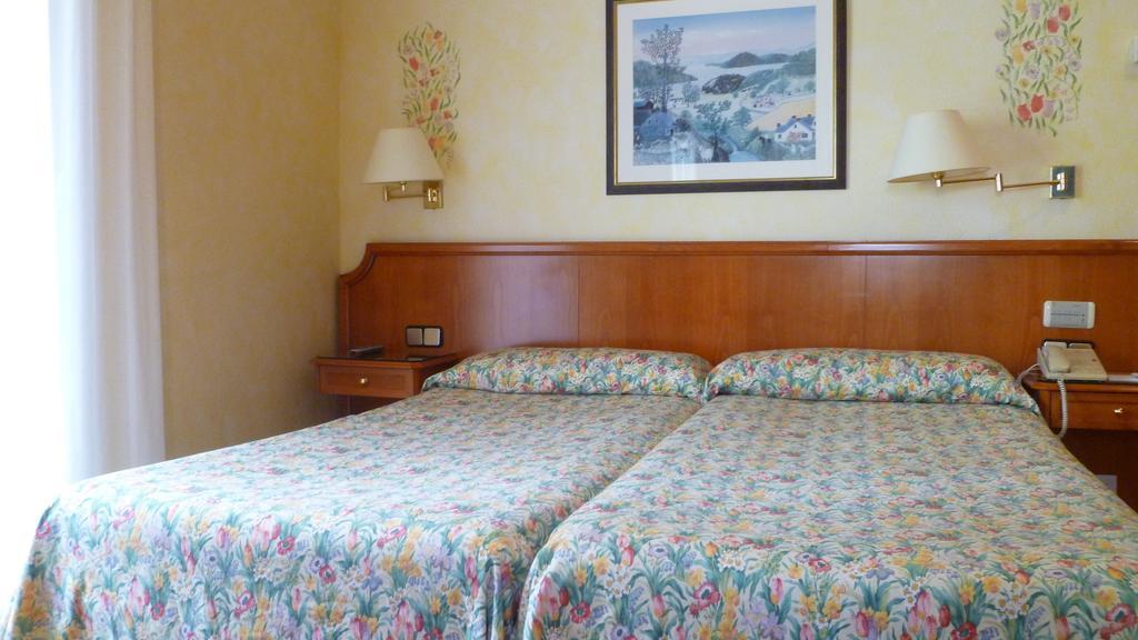 Regencia Colon Hotel Barcelona Ngoại thất bức ảnh