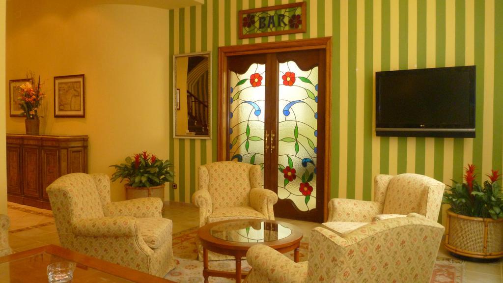 Regencia Colon Hotel Barcelona Ngoại thất bức ảnh
